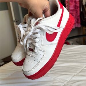 Nike White and Red Low-Top Sneakers